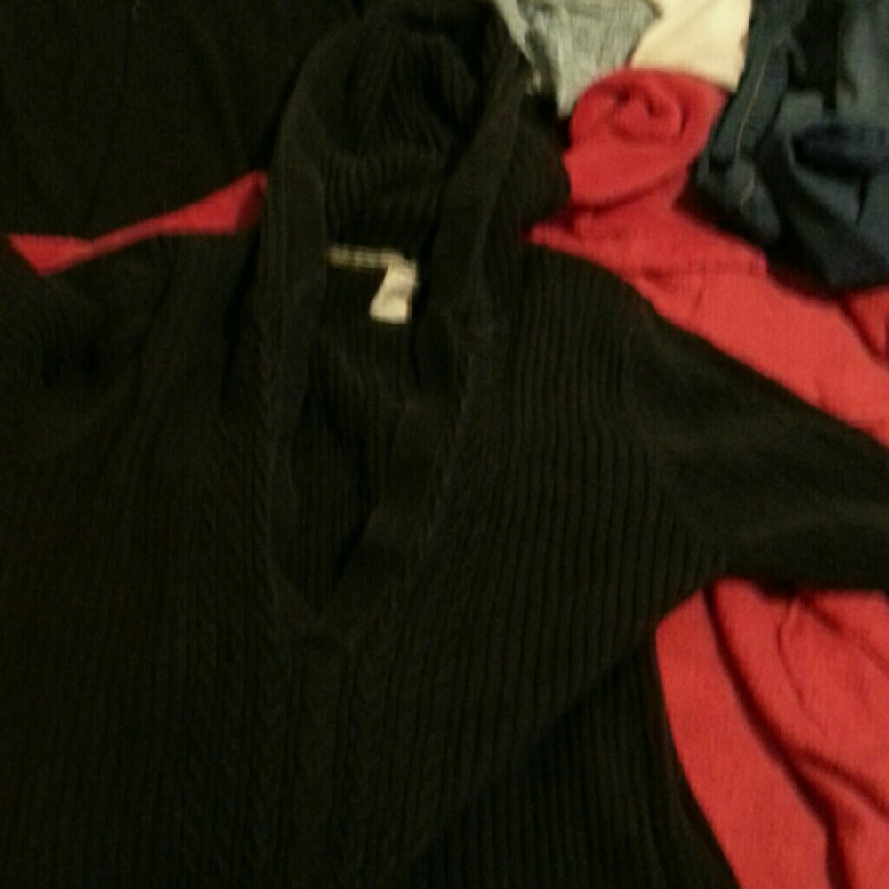 V Neck Hooded Sweater